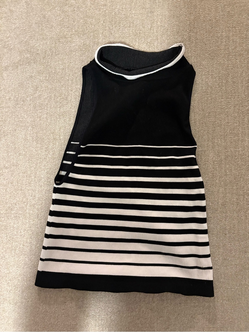 Free People intimately black & white mock neck M/L tank top